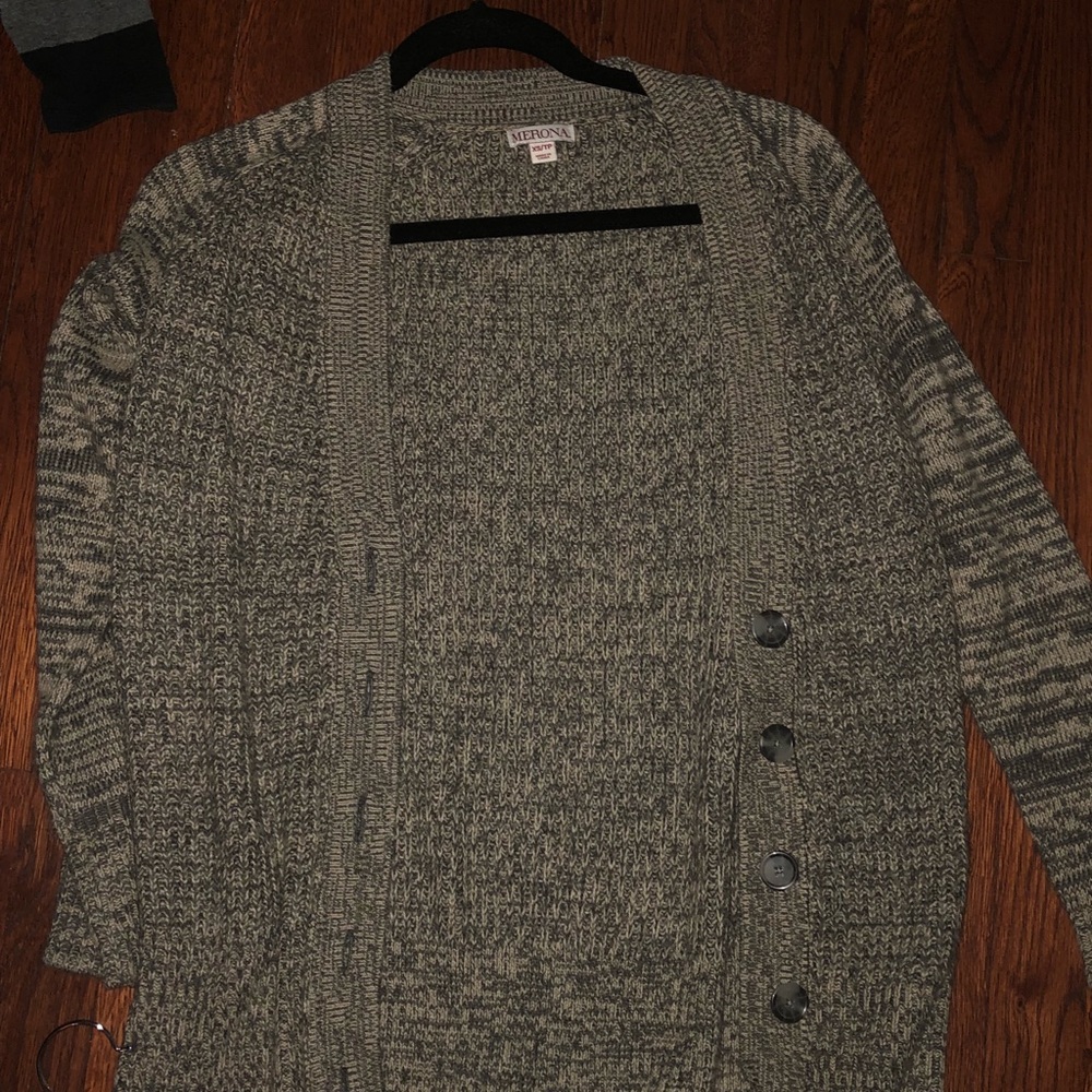 XS button up sweater
